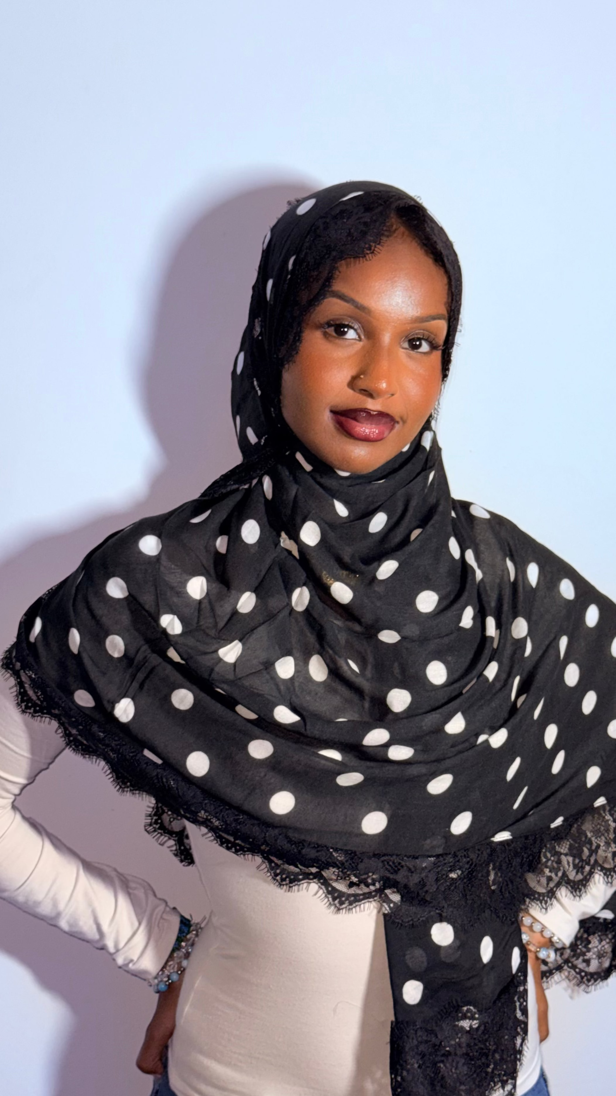 Noir Chantilly Modal Hijab