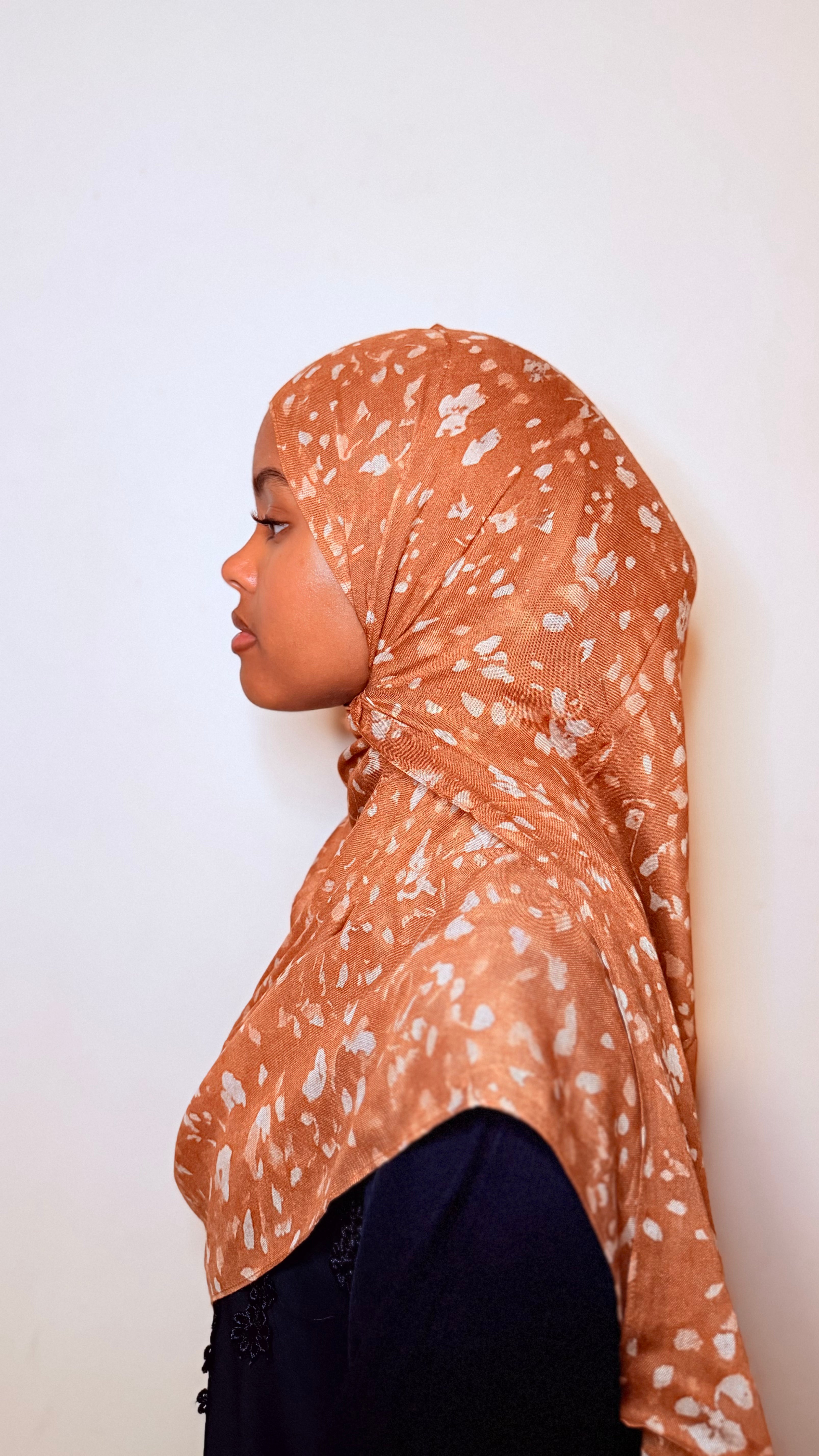 Cinnamon Bloom Modal Hijab